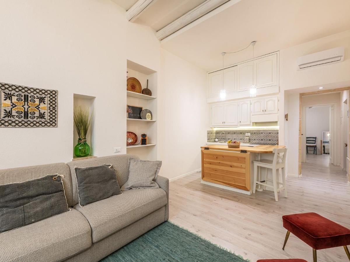 Marco'S Stylish Home In The Heart Of Cagliari Kültér fotó