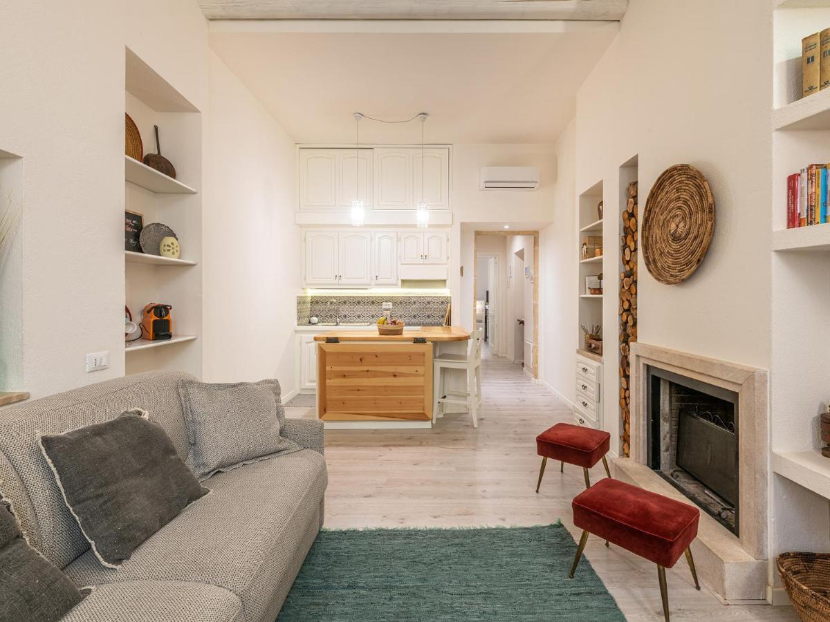 Marco'S Stylish Home In The Heart Of Cagliari Kültér fotó